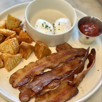 et al. - Two Eggs Any Style - Breakfast & Brunch Near Me - Honolulu, Hawaii et al. - Two Eggs Any Style - Breakfast & Brunch Near Me - Honolulu, Hawaii