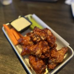 Dave & Buster's Fairfax - Honey BBQ Wings