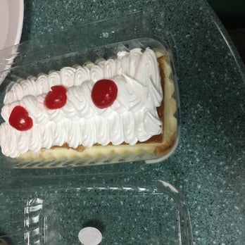 Versailles Bakery - 3 milk cake - Bakeries Near Me - Miami, Florida Versailles Bakery - 3 milk cake - Bakeries Near Me - Miami, Florida