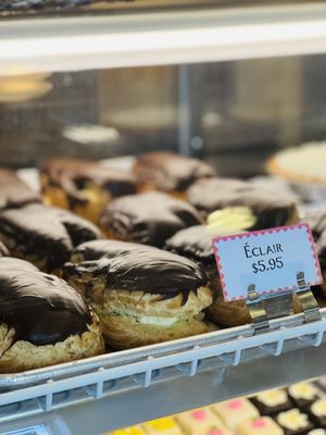 DeEtta's Bakery by null