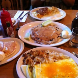 Silver Inn - Breakfast! Food for days!