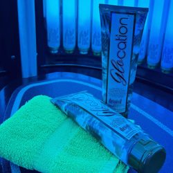 Montego Bay Tans - This radiance enhancing after sun daily softening cream utilizes brilliance boosting bronzers to deliver vacation color, gradually.