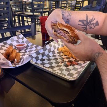 The Ridge Bar & Grill - Juicy burger and mozzarella sticks - Burgers Near Me - Chicago Ridge, Illinois The Ridge Bar & Grill - Juicy burger and mozzarella sticks - Burgers Near Me - Chicago Ridge, Illinois