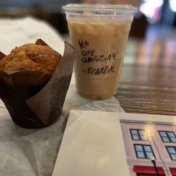 Bitty & Beau’s Coffee - Blueberry Muffin and Latte - Coffee & Tea Near Me - Savannah, Georgia Bitty & Beau’s Coffee - Blueberry Muffin and Latte - Coffee & Tea Near Me - Savannah, Georgia