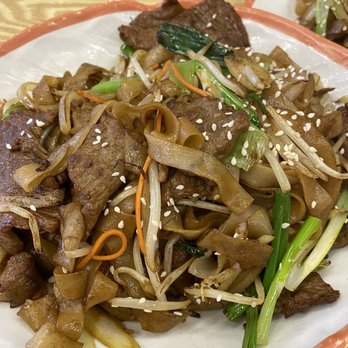 Local Cafe - Beef chow fun - Chinese Near Me - Fremont, California