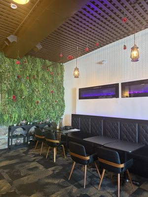 Skyvibe Restaurant and Lounge by null