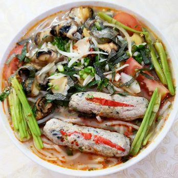 Van 168 Coffee - a bowl of soup with meat and vegetables - Vietnamese Near Me - Vancouver, British Columbia Van 168 Coffee - a bowl of soup with meat and vegetables - Vietnamese Near Me - Vancouver, British Columbia