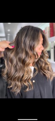 Davida Salon by null