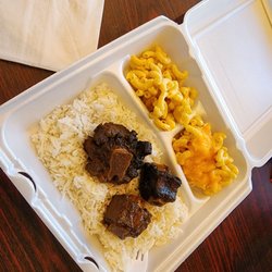 Travelers Eats & Sweets - Oxtail & Mac n cheese