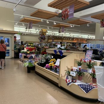 Stop & Shop - Grocery Near Me - Hingham, Massachusetts