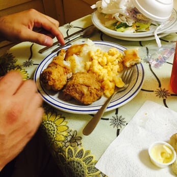 Trotters Restaurant - Chicken, macaroni and cheese, potatoes and gravy. - American Near Me - Clinton, South Carolina