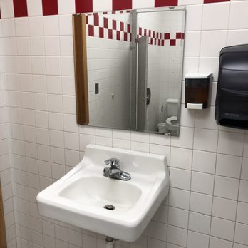 Shell - Very clean ladies restroom - Gas Stations Near Me - Beaver, West Virginia