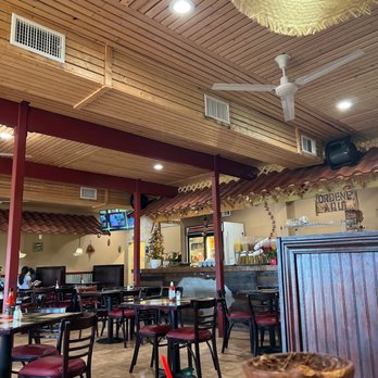 Paseo Catracho - Seating Area - Honduran Near Me - Houston, Texas