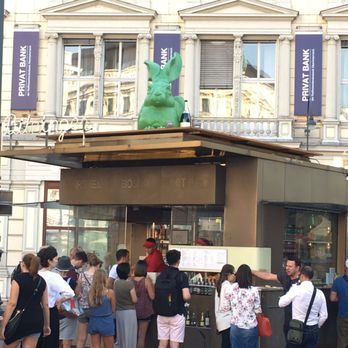 Bitzinger - Curry Sausage Near Me - Vienna, 9