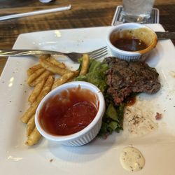 Mavericks Steak & Cocktails - Chopped Steak & Fries