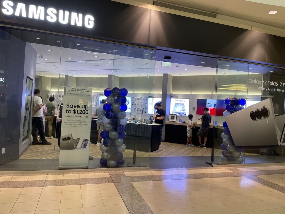 SAMSUNG STORE Updated November 2024 10 Photos & 66 Reviews 4700