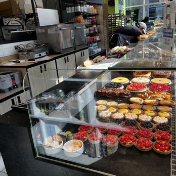 Boulangerie Ange - Bakeries Near Me - Montreal, Quebec