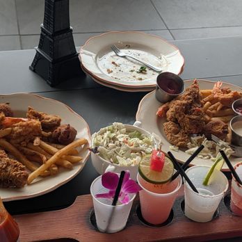 Pier 6 - Tide to fried, split and margarita flight - Seafood Near Me - San Leon, Texas