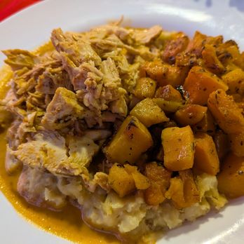 Bushfire Kitchen - Long Beach - Thai chicken curry bowl with butternut squash and mashed potatoes - American Near Me - Long Beach, California Bushfire Kitchen - Long Beach - Thai chicken curry bowl with butternut squash and mashed potatoes - American Near Me - Long Beach, California