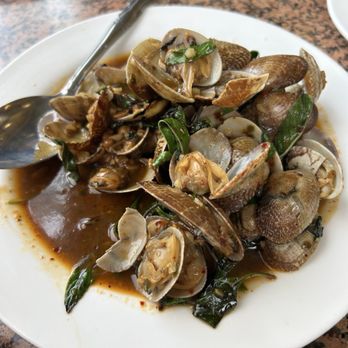 Tantawan Thai Kitchen - Spicy basil Clams - Thai Near Me - Rosemead, California Tantawan Thai Kitchen - Spicy basil Clams - Thai Near Me - Rosemead, California