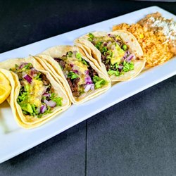 La Cocina de Abuelita - Taco Plate
