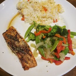 Salmon, steamed veggies and rice