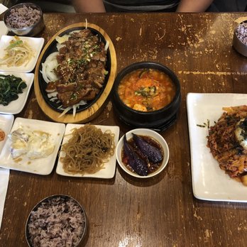 Makkal Chon - Korean Near Me - Toronto, Ontario