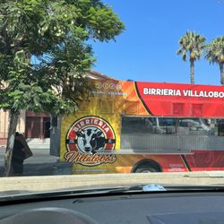 Birrieria Villalobos - Taco truck