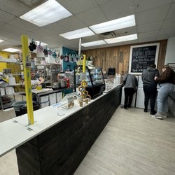 Burnt Honey Dessert Company - Inside