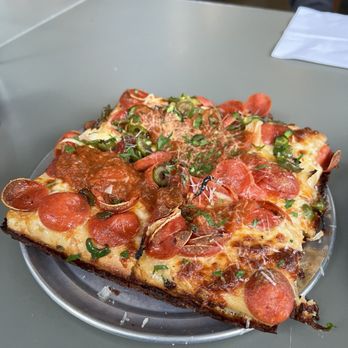 Fieldwork Brewing - Detroit-style "Delivery Boy" - Breweries Near Me - San Ramon, California Fieldwork Brewing - Detroit-style "Delivery Boy" - Breweries Near Me - San Ramon, California