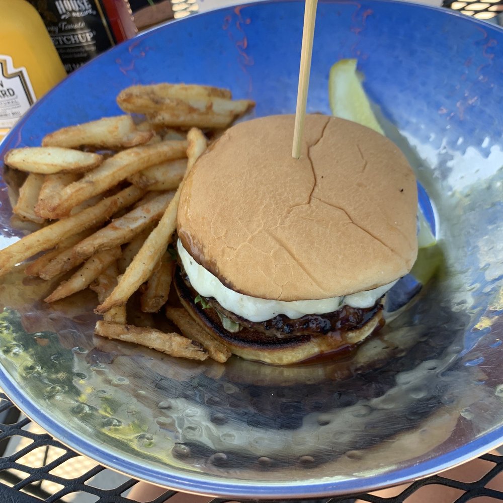 Minhas Kitchen - Le bistro burger. 10/10 !!! - New American Near Me - Monroe, Wisconsin Minhas Kitchen - Le bistro burger. 10/10 !!! - New American Near Me - Monroe, Wisconsin