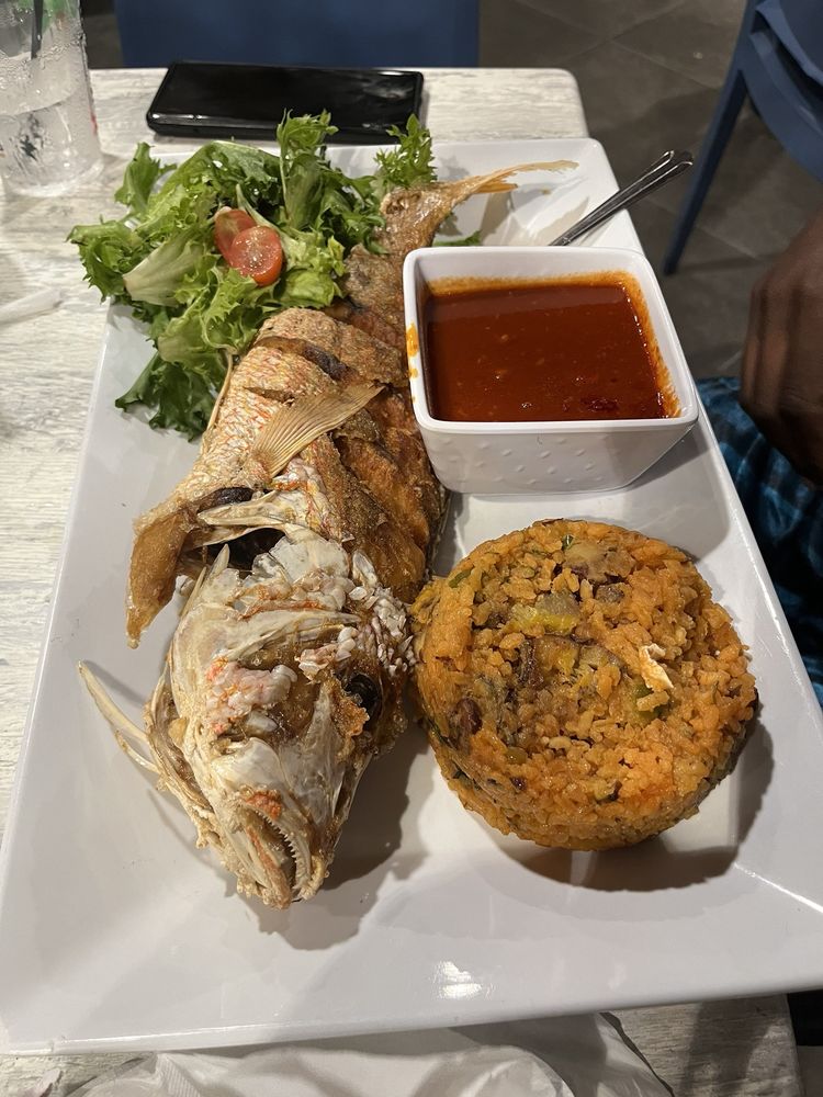 El Muelle Restaurant Bar & Grill Image