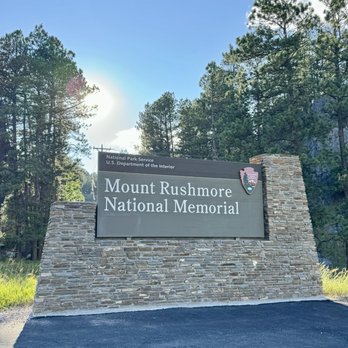 Mount Rushmore National Memorial - 07.04.24 spending July 4th at Mount Rushmore in Keystone SD - Landmarks & Historical Buildings Near Me - Keystone, South Dakota