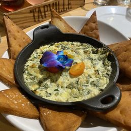 SPINACH ARTICHOKE DIP (V) SPINACH ARTICHOKE DIP (V)