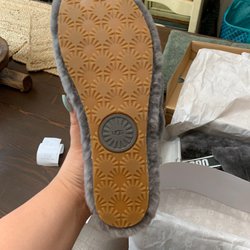 Sam's Shoe Store - Looks clean to me! Sorry Veronica :(