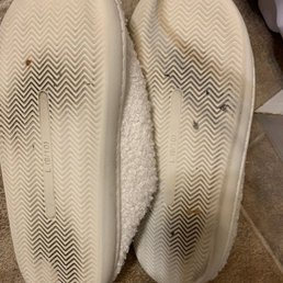 Brand new slippers after 24 hrs at Marriott pullman. FILTHY CARPET. Brand new slippers after 24 hrs at Marriott pullman. FILTHY CARPET.