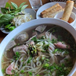 Special Beef Noodle Soup / Phở Đặc Biệt