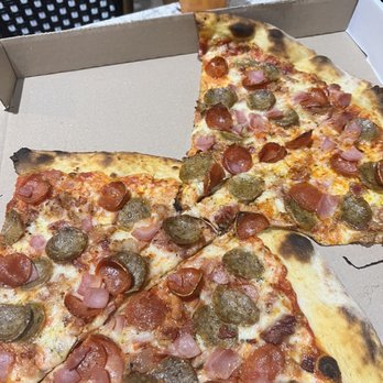 Ben's pizza - One slice was enough for me - Pizza Near Me - Miami, Florida Ben's pizza - One slice was enough for me - Pizza Near Me - Miami, Florida
