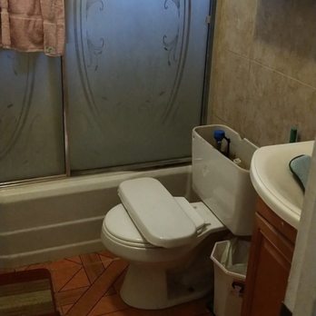 Angel Velasquez Systems - Bathroom toilet repair - Handyman Near Me - Hawthorne, California