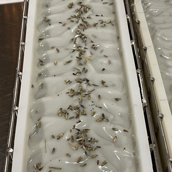 Distinct Bath and Body - Lavender soap with lavender buds - Cosmetics & Beauty Supply Near Me - Chicago, Illinois