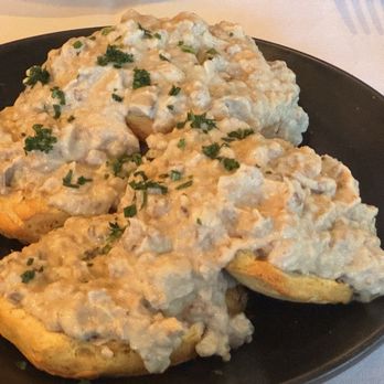 Crossroads Kitchen - Vegan biscuits & mushroom gravy - Vegan Near Me - Los Angeles, California
