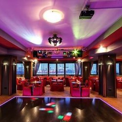Ring Club & Restaurant