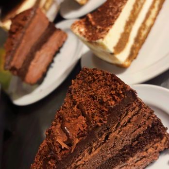 Compari's - Chocolate mousse cake and Tiramisu - Pizza Near Me - Los Angeles, California