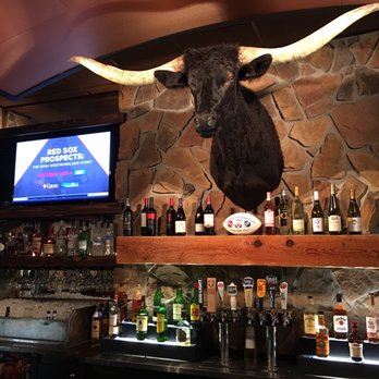 LongHorn Steakhouse - Steakhouses Near Me - Biddeford, Maine