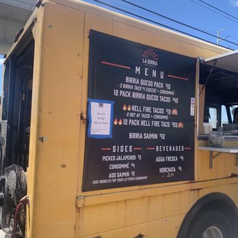 La Birria - Mexican Near Me - Aiea, Hawaii