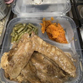Big Man's Cafe - 2 turkey wing platter - dressing, yams, green beans - Southern Near Me - Ocala, Florida