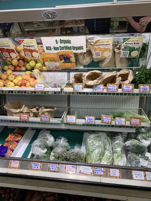 Joshua Tree Health Foods by null