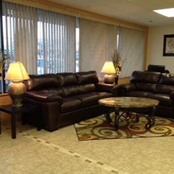 Top Nails - Relax on the leather couches while you wait to be pampered :) - Nail Salons Near Me - Sioux Falls, South Dakota Top Nails - Relax on the leather couches while you wait to be pampered :) - Nail Salons Near Me - Sioux Falls, South Dakota
