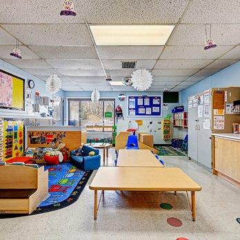 Sloan Street KinderCare - Child Care & Day Care Near Me - Murfreesboro, Tennessee Sloan Street KinderCare - Child Care & Day Care Near Me - Murfreesboro, Tennessee