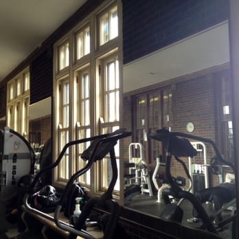 Humboldt Park - High ceilings with lots of natural sunlight. - Parks Near Me - Chicago, Illinois